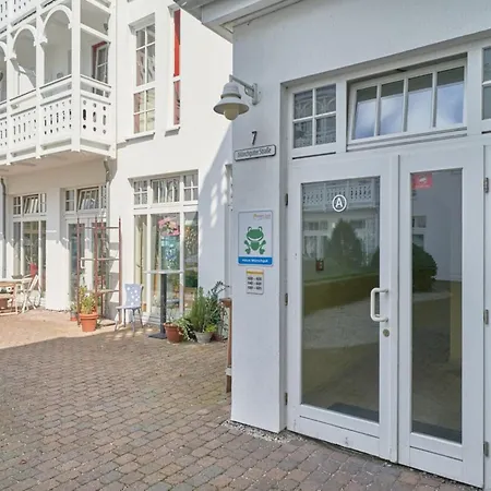 Mit Balkon Und Freizeitangeboten In * Sellin (Rugen)